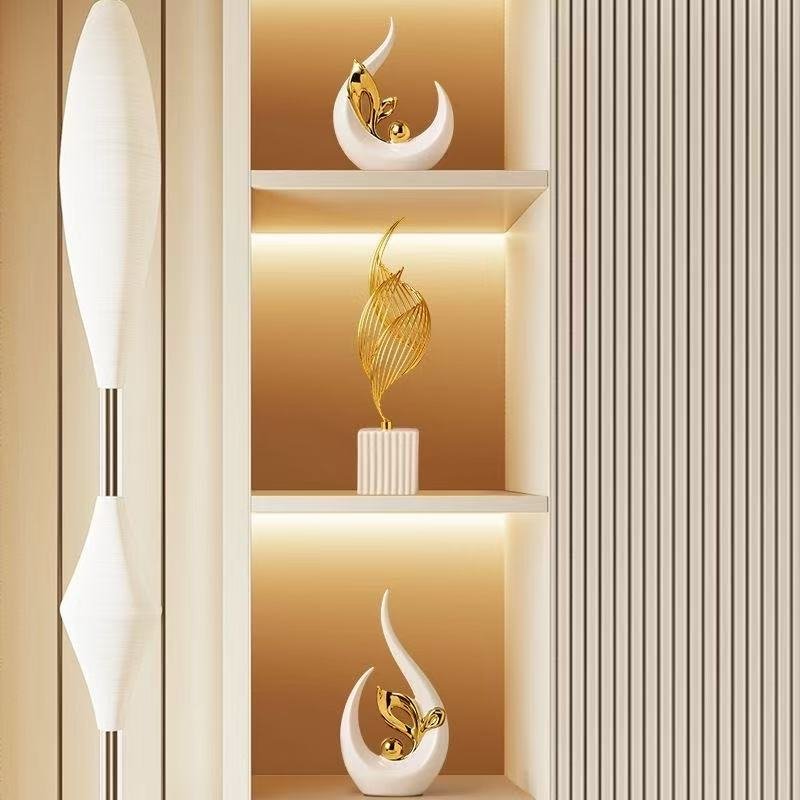 Decorative Figurines